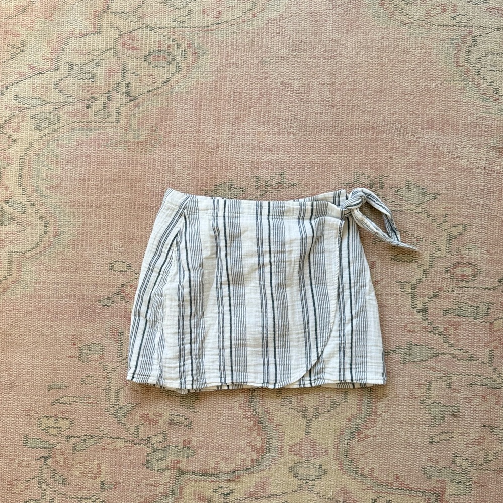 Madewell beach wrap skirt in XS